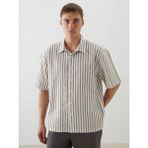 LC Waikiki Kahverengi Regular Fit Kısa Kollu Çizgili Armürlü Erkek Gömlek