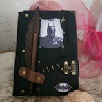 Legend Deri Batman El Yapımı Hakiki Deri Şamua Kraft Kağıt Eskitme Hediyelik Anı Günlük Ajanda A5 Defter - Siyah - Beyaz