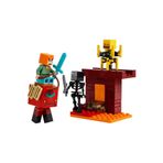 LEGO Minecraft Yapı Oyuncak Minecraft Nether Lav Savaşı 21266