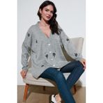 Lela Çiçek İşlemeli Oversize Fit V Yaka Düğmeli Bayan Hırka 4616191 AÇIK GRİ
