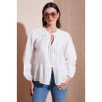 Lela Oversize Fit Balon Kol Bağlamalı Yaka Detaylı Gömlek Bayan Gömlek 6772618 - Beyaz