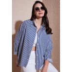 Lela Pamuk ve Keten Karışımlı Regular Fit Çizgili Gömlek Bayan Gömlek 6777961 - Aindigo - S