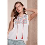 Lela Pamuklu Regular Fit Nakış Işlemeli Bluz Kadın Bluz 611BZ0249 - Kırık Beyaz