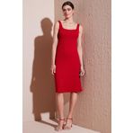 Lela Streç Slim Fit Kare Yaka Kalın Askılı Midi Boy Bayan Elbise 5866102 KIRMIZI