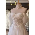 Lenta Moda Beyaz Dantel Boyunluk Hediyeli İşlemeli Karolin Gelinlik ve Nikah Elbisesi