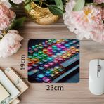 Luluyen Rainbow Keycap’li Nostaljik Klavye Mouse Pad - 19X23 cm 2 mm Dikdörtgen Ithal Baskılı Mouse Pad - Özel Baskı - Renkli