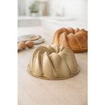 Luxxa Home Tufan Döküm Kek Kalıbı 26cm Gold