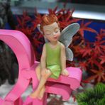 LYEAA Mini Çiçek Peri Heykeli Peri Bahçe Dekoru Bahçe Süs Heykel 15,7 cm Yeşil Etek Çiçek Peri Heykeli Heykelcik Okul Açılış Hediye Masası Dekorasyonu Çocuklar için