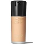 M.A.C Studıo Radıance Serum-Powered Glowıng Foundatıon With Jojoba Oil NW15 PSSN3231