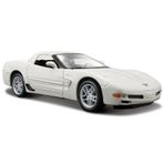 Maisto Corvette Z06 1:24 S/E Beyaz Model Araba