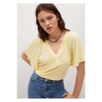 MANGO Woman Kadın Sarı V Yakalı Dökümlü Tişört