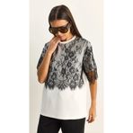 MareandCo Üst Kısmı Dantel Detaylı Beyaz T-shirt