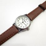Marlas Retro Kadın Saati, Vintage Tasarım, Klasik, Gümüş Kasa Rengi, Minimal Tasarım, Açık Kahverengi Kayış Kordon, Beyaz Kadran - Koyu Kahverengi