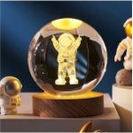 Marsilyan Astronot Tasarımlı Işıklı Cam Küre Cap 6 cm Kod 52 - Renkli - 1