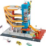 Matchbox Oyuncak Araçlar ve Oyun Seti, 5 Seviyeli Ulaşım Merkezi, Çocuk ve Arabayla Etkinleştirilen Özellikler, 1:64 Ölçekli Taksi, Tekne ve Helikopter ve Gıda Satıcısı