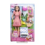 Mattel Barbie Dünyayı Geziyoruz Paris Macerası Bebek Ve Aksesuar Seti Hwh99