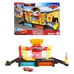 Mattel Cars Renk Değiştiren MCQUEEN ile Yıkama Oyun Seti Cars Renk Değiştiren MCQUEEN ile Yıkama Oyun Seti ve renk değiştiren Şimşek McQueen JBM70