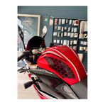 Mavera Stickers Motorsiklet Deposu için Siyah Bal Peteği Desen Sticker Etiket (2 Adet Sağ ve Sol)