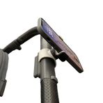 Maxby Arabası Telefon Tutacağı, Alışveriş Sepeti Telefon Tutacağı, Gidonlara Sağlam ve Güvenli Uyum - Telefonu Takmak/Çıkarmak için Tek Elle Çalıştırma - 360 Derece Döndürme - Tüm Telefon Tipleri için