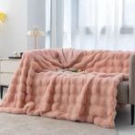 Mediterian Yumuşak peluş tavşan figürlü tek kişilik battaniye 130x155, hava geçirgen, pembe