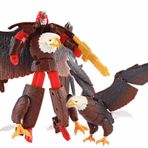 Mega Oyuncak Robota Dönülen Kartal Oyuncak Figür