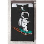 Mekta Home Bebek ve Çocuk Odası Kaykaylı Astronot Desenli Yatak Örtüsü - Renkli - 140 x 220 cm
