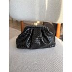 Melecco En Trend: Örgü Detaylı Kapitone Postacı / Clutch Çanta | Omuz Askılı Şıklık - Siyah