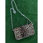 Melecco Kadın Leopar Metal Zımbalı Çapraz Askılı Cüzdan Çanta Muadil Detaylı Çok Yönlü Suni Deri Çapraz - 14-23