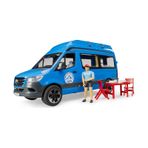 Mercedes Benz Sprinter Karavan, Aksesuarları Ve Sürücüsü Çok Renkli