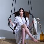 Mern Living Asılı Yumurta Sandalyesi - El Yapımı İskandinav Tarzı Hamak Salıncak Sandalye, Yatak Odası için Asılı Sandalye, İç ve Dış Mekan Salıncak, Çift Katmanlı Suni Deri, 3 Kademeli Kurulum 124 kg