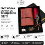 Mersi Shop Divit Hokka Defter ve Tüylü Kalem Seti – Nostaljik Mürekkepli Yazı Seti Hediye Kutulu - Kırmızı