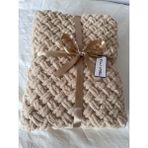 Merut Style El Örgüsü Puffy Bal Köpüğü Hasır Desen Bebek ve Tv Battaniyesi - 100 x 180 cm - Bej
