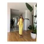 MERVE AKSOY Sindy Sıfır Kol Jarse Elbise - Sarı