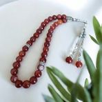Mga Doğaltaş Akik Tesbih 33'lük Tesbih Akik Taşı Tesbih Sertifikalı Gerçek Akik Taşı - Koyu Kırmızı