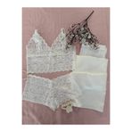 MH Moony Homewears 3'lü Beyaz Dantel Üst Saten Alt Pijama Takımı