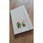 Middles & Niddles Noel Temalı Ham Bez Ajanda – 13×21 cm – Çizgili Sevimli Kaplumbağa Baskılı Defter