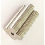 Mıknatıs Market 200 Adet 10 x 1,5 mm Yuvarlak Güçlü Neodyum MıknatısÇap 10 mm Kalınlık 1,5 mm - Gümüş