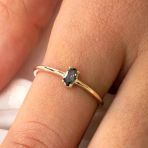 Minimal Altın Yüzük - 14 Ayar Altın Oval Mistik Topaz Taşlı Tektaş Minimal Yüzük - Eşe Altın Yüzük
