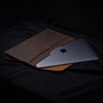 Minimal X Design Minimal x Apple Macbook Kılıfı - 13 Inç ve 16 Inç Uyumlu - Gerçek Deri ve El Yapımı - Hakiki Deri ve Yüksek Kalite - 13 inç Uyumlu - Crazy Taba