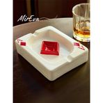 MİREVA Seramik Küllük, Karo Ası Tasarımlı, Beyaz ve Kırmızı, 13x10 cm, Casino Temalı Dekoratif Masaüstü Aksesuar