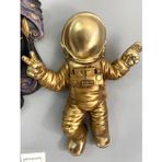 Mirsa Global Dekoratif Dev Astronot Heykeli - Duvar Modeli Biblo (47x35cm)