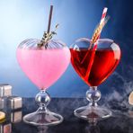MISNODE 2 Adet Kokteyl Bardağı Martini Bardağı, 240 ml Yaratıcı Kalp Şekilli Pipetli Kokteyl Bardağı, Ev Meyve Suyu Bar Partisi için Kristal Cam, Parlak