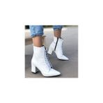 Miss Park Moda Afilli Kadın Beyaz Kalın Topuklu Yarım Postal Bot Sivri Burun Fermuarlı Bağcıklı Şık Bootie