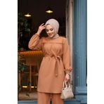 MİSSKAYLE Fırfır Detaylı Tesettür Camel Takım