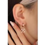 Mistik Silver Taşlı Sallantılı Papatya Gümüş Küpe