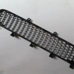 Mıtsubıshı L200- Pıck Up- 10/13; Ön Tampon Panjuru Orta (Çift Kabin)(Fpı) (Oem No: 6402A182T)