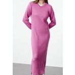 Moda Stil Oversize V Yaka Maxi Boy Tesettür Yumuşak Dokulu Triko Elbise