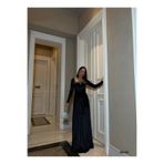 Modafeminen ESNEK SİMLİ KADİFE KARE YAKA TAŞ VE KEMER DETAYLI ABİYE ELBİSE 583122 SİYAH