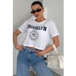 MODAGEN Kadın Beyaz Bisiklet Yaka Brooklyn Baskılı Crop T-Shirt