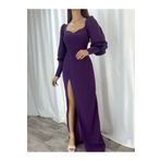 ModaLy Moda ESNEK KREP KUMAŞ MOR RENK YIRTMAÇLI VE GÖĞÜS DEKOLTELİ UZUN KOLLU ABİYE ELBİSE 581913
